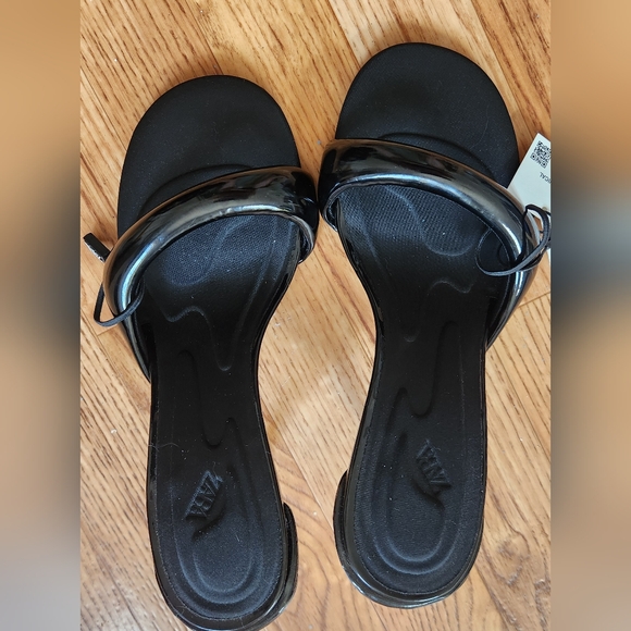 Zara Black Stiletto Heels with Matte Finish - Picture 9 of 9